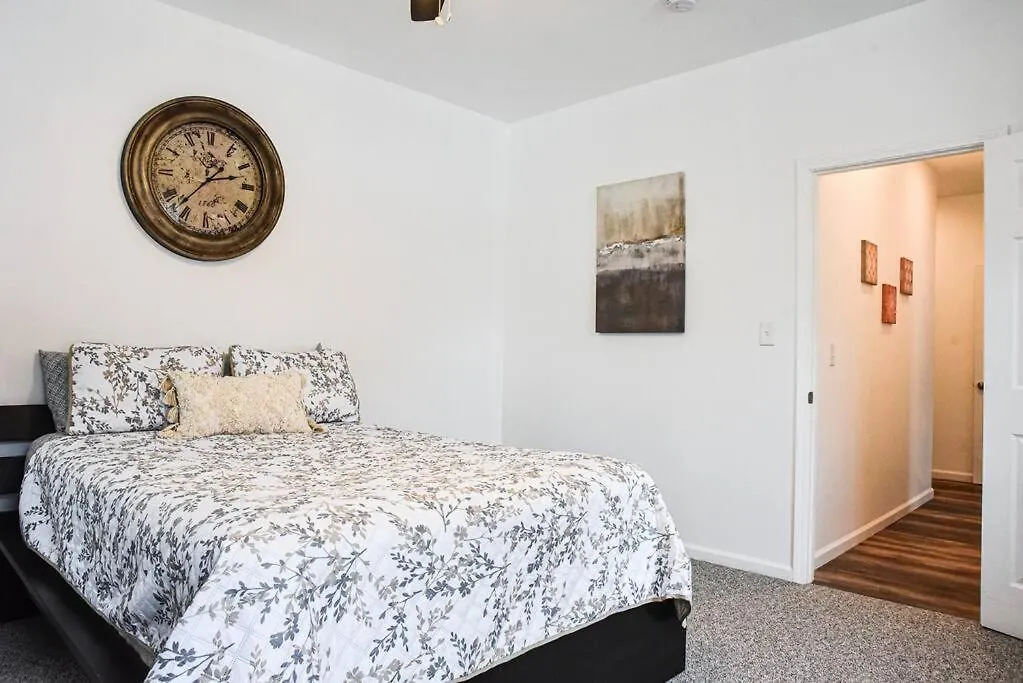 Apartamento Beautiful Pittsburgh Home-Walkable Area W Parking Estados Unidos da América